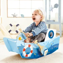 Bateau à bascule en bois