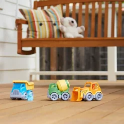 Camion de construction mélangeur vert et jaune