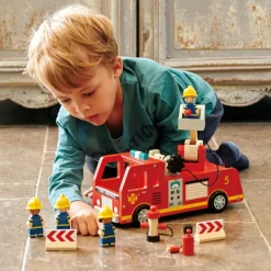 Camion de pompiers en bois
