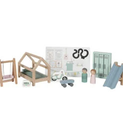 Chambre d'enfant et accessoires en bois