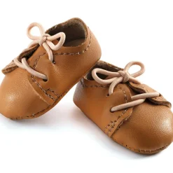 Chaussures Pomea marron pour poupée