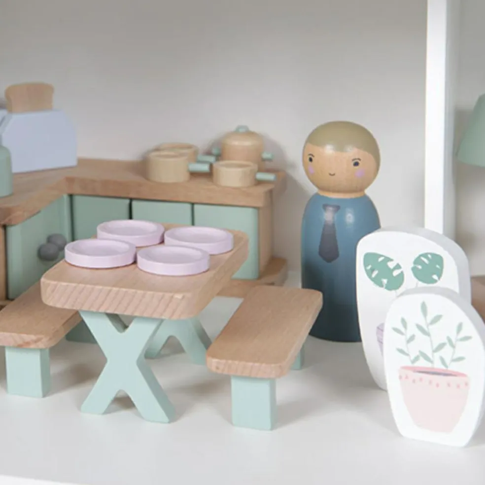 Cuisine et accessoires en bois pour maison de poupées