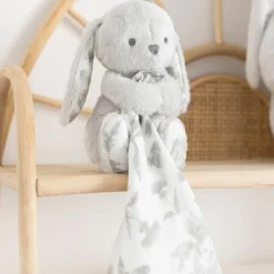 Doudou Augustin le lapin gris