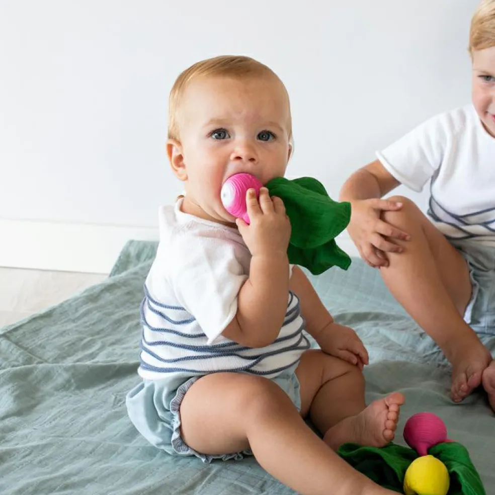Doudou de dentition 2 en 1 Ramona le radis