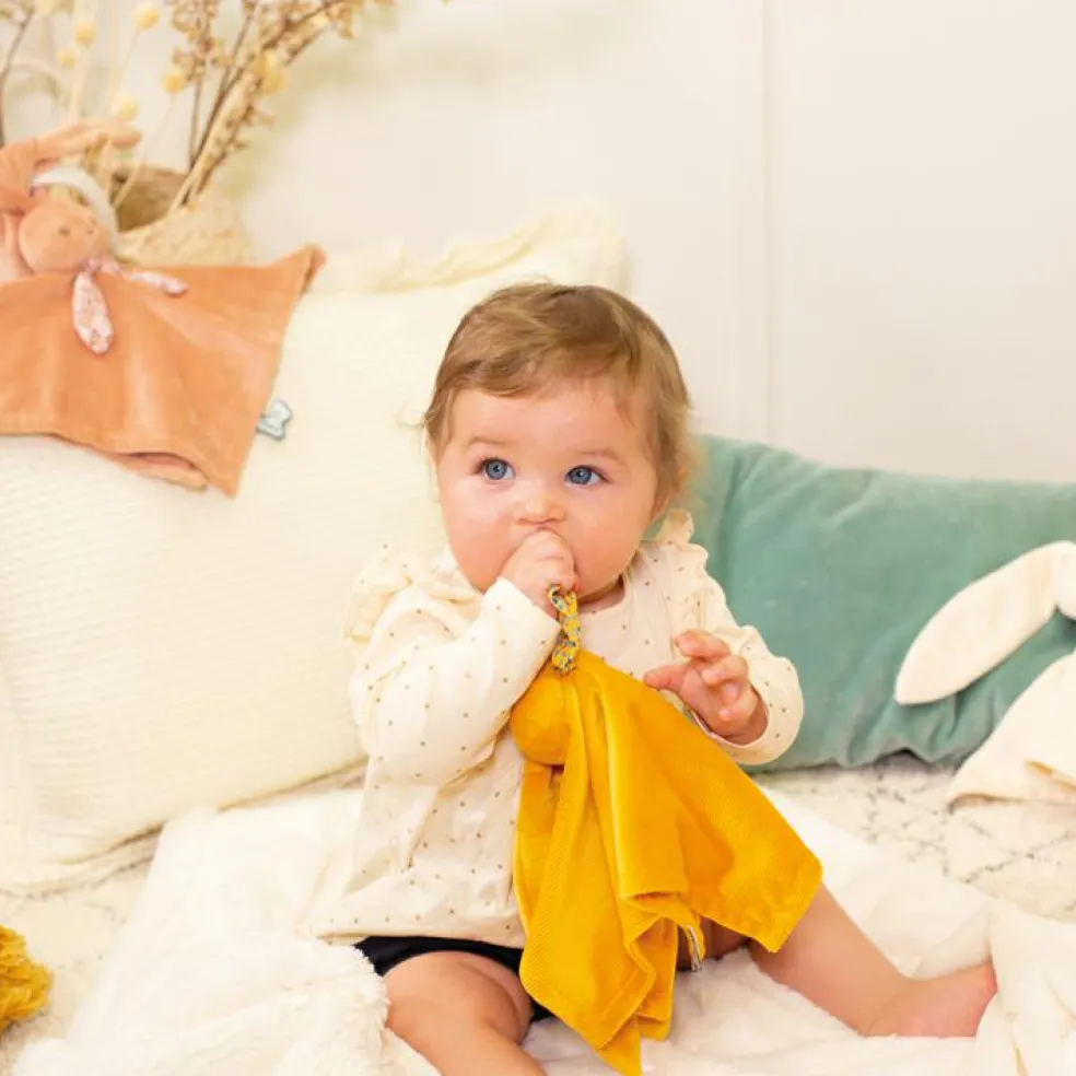 Doudou plat Lapinoo ocre