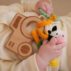 Hochet en bois Ferme