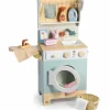 Machine à laver avec accessoires en bois