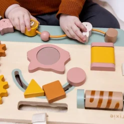 Panneau d’activités en bois Mrs. Cat