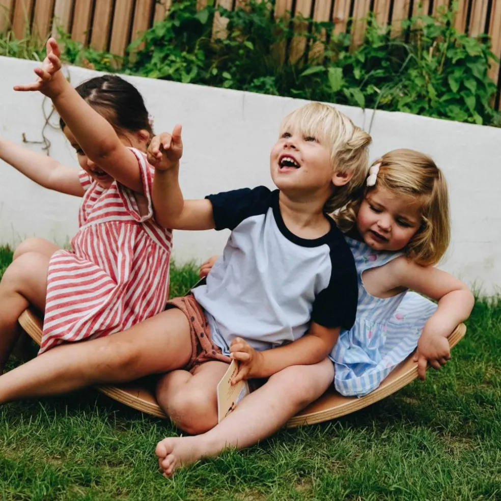 Planche d'équilibre avec ses 10 cartes de Yoga