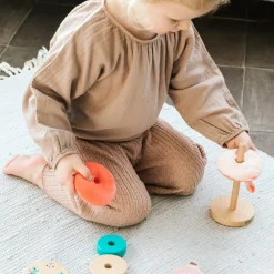 Pyramide à empiler Anaïs le flamant rose