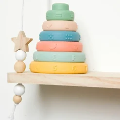 Pyramide anneaux à empiler