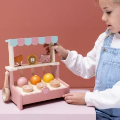 Stand de glaces en bois