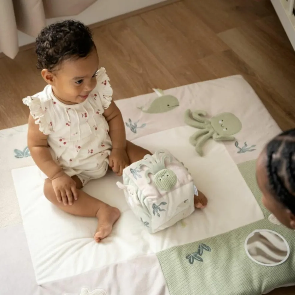 Tapis de jeu Animals Laurel Green-Warm Linen (75 x 95 cm)