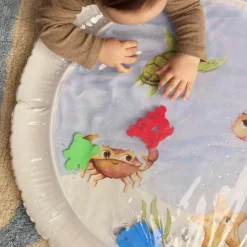 Tapis d'eau pour temps sur le ventre Amis de la mer