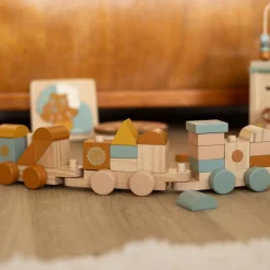 Train de construction en bois